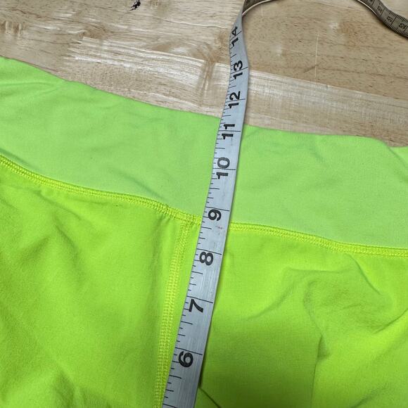 Lululemon Speed Up Low-Rise Short 2.5" Highlight Yellow STAINED Size 10 GUC - Picture 6 of 7